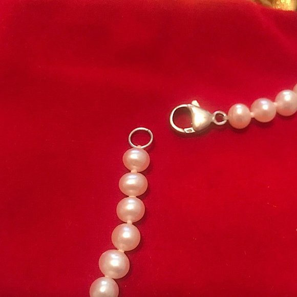 Vintage Genuine Lustrous Pearl Necklace - Picture 5 of 5